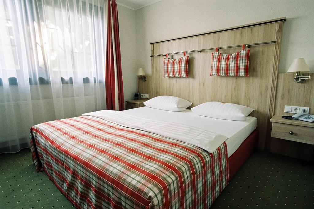 Hotel Garni Schick Bad Homburg vor der Höhe Esterno foto